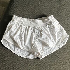 white lulu shorts